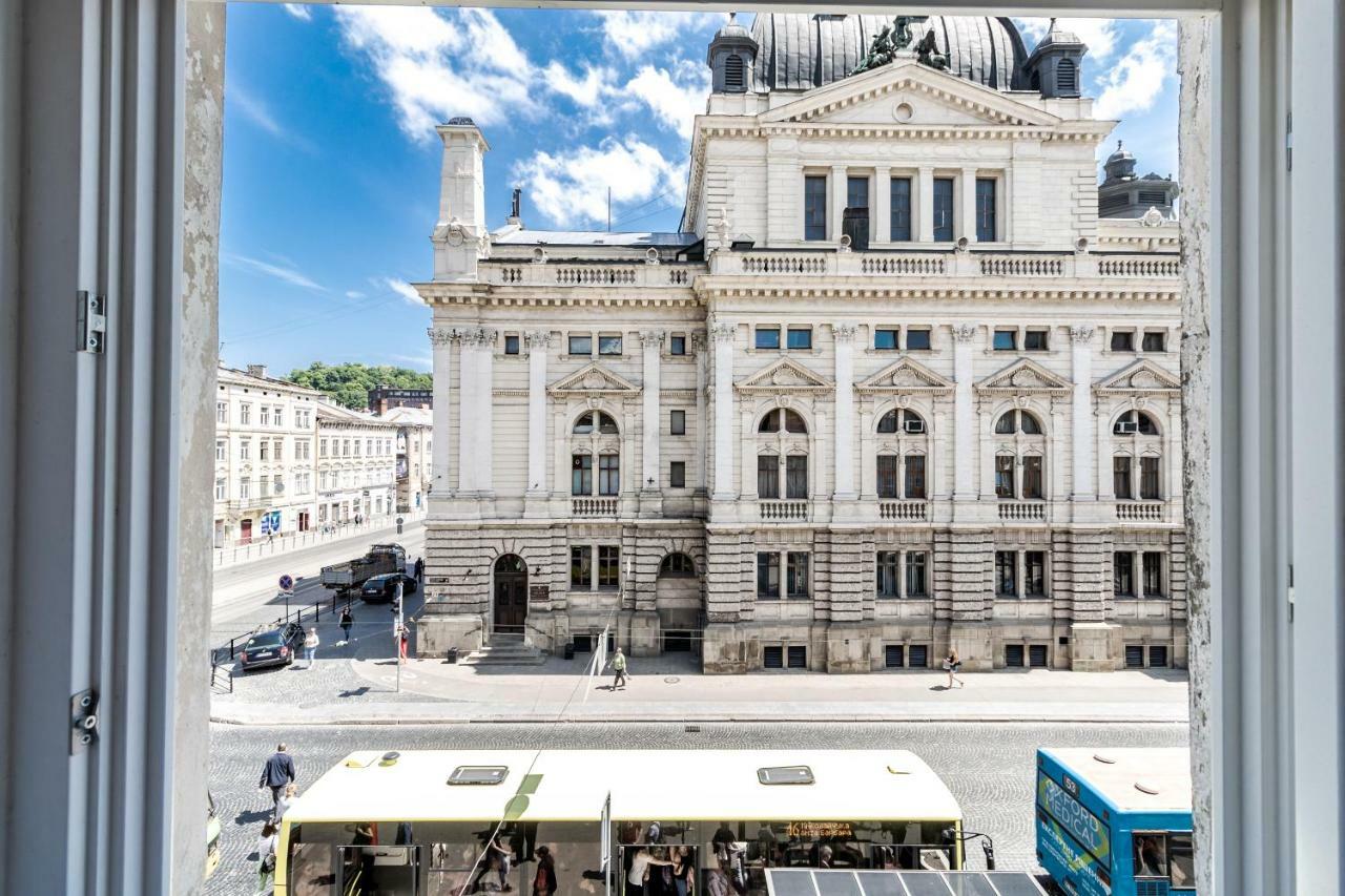 Opera House Apartment 2 Lviv Eksteriør billede