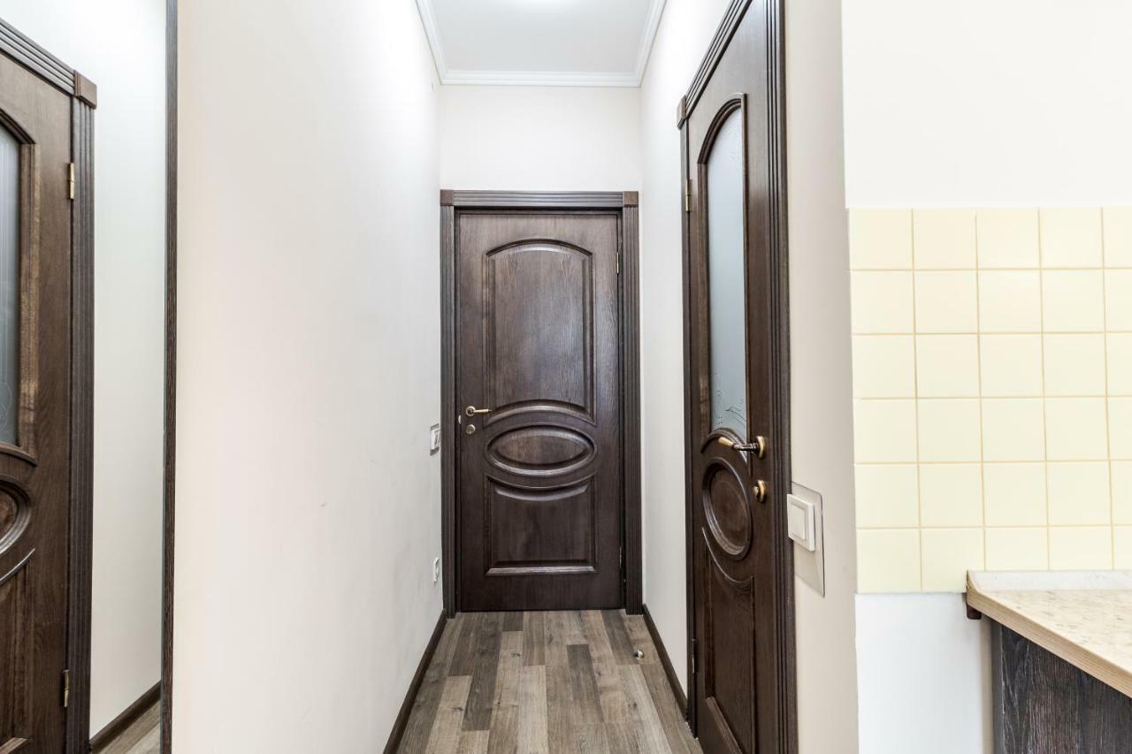 Opera House Apartment 2 Lviv Eksteriør billede