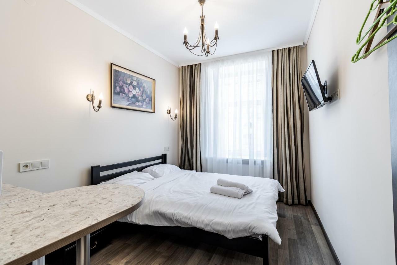 Opera House Apartment 2 Lviv Eksteriør billede