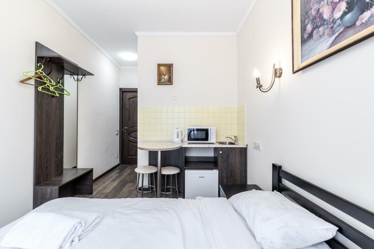 Opera House Apartment 2 Lviv Eksteriør billede