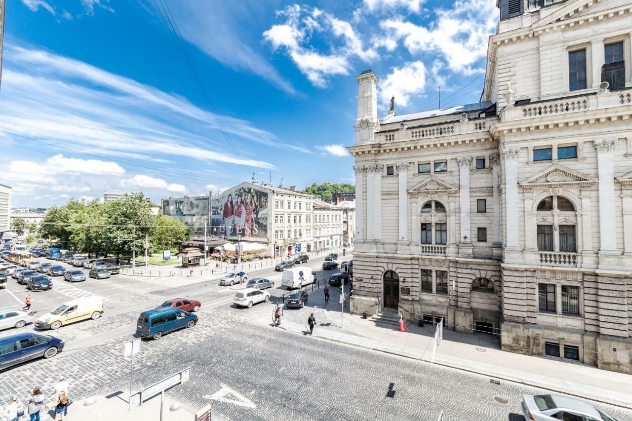 Opera House Apartment 2 Lviv Eksteriør billede
